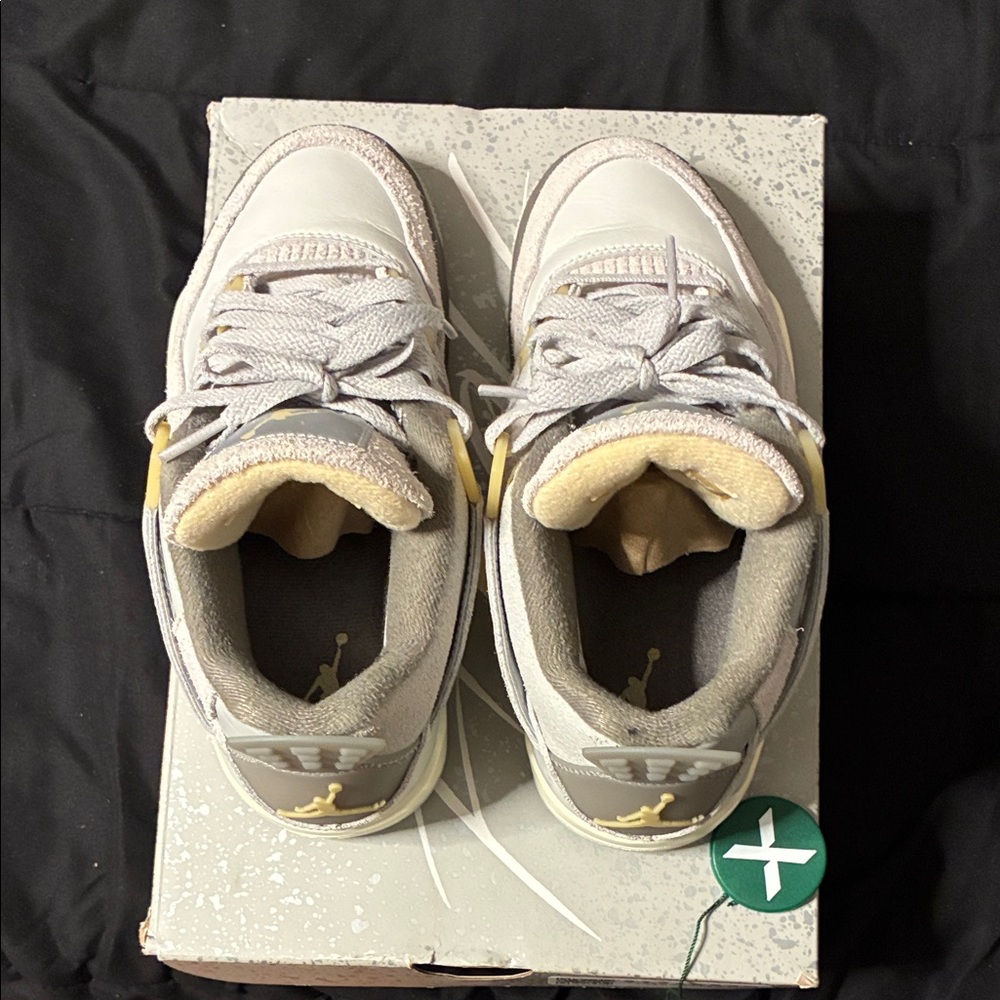 🎀 Jordan retro 4/ Photon Dust 🎀 - Picture 5 of 6
